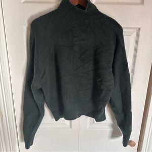 Zara cropped mock neck dolman sleeve sweater green Sz Small fuzzy super soft